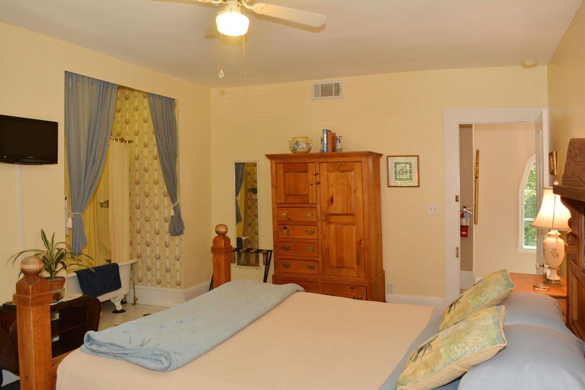 Deer Creek Inn Nevada City Bagian luar foto